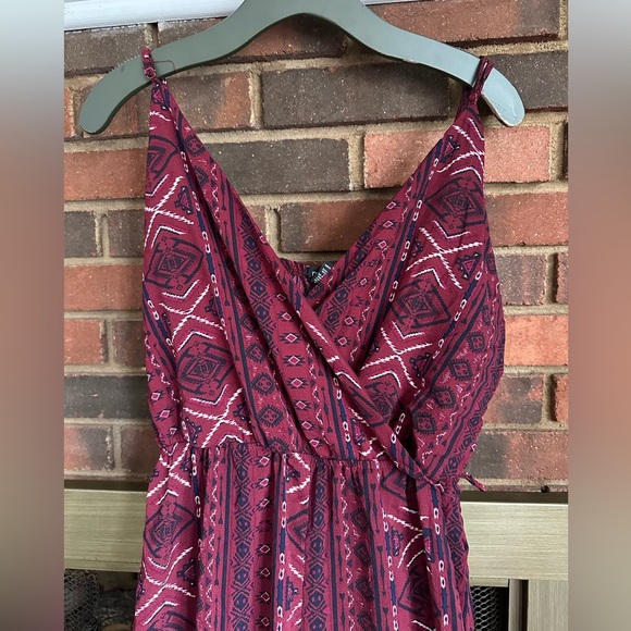 🛍️ Rue 21 maroon , blue, white wide leg jumpsuit. Never worn. Excellent /con. - Picture 7 of 8